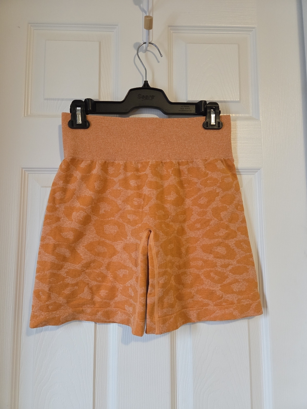 NVGTN Orange Leopard Print Seamless Biker Shorts Large High Waisted Gym Y2K